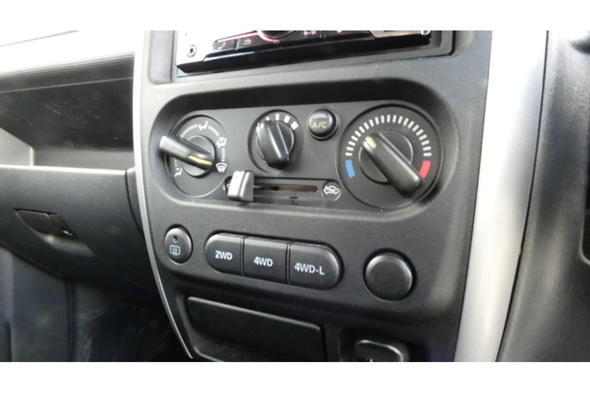 2011 Suzuki Jimny SIERRA (4x4)