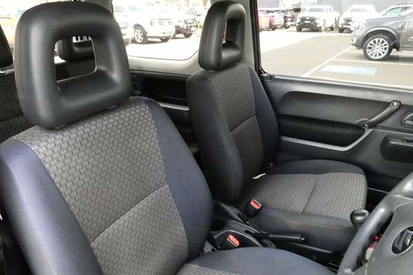 2011 Suzuki Jimny SIERRA (4x4)