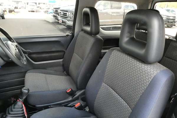 2011 Suzuki Jimny SIERRA (4x4)