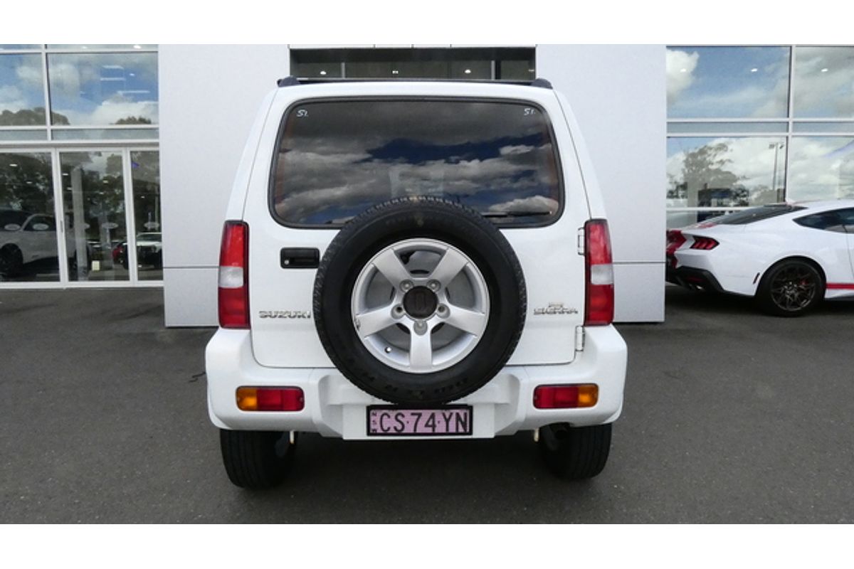 2011 Suzuki Jimny SIERRA (4x4)