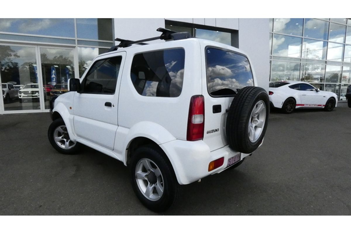 2011 Suzuki Jimny SIERRA (4x4)