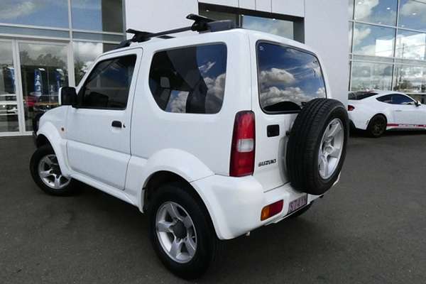 2011 Suzuki Jimny SIERRA (4x4)