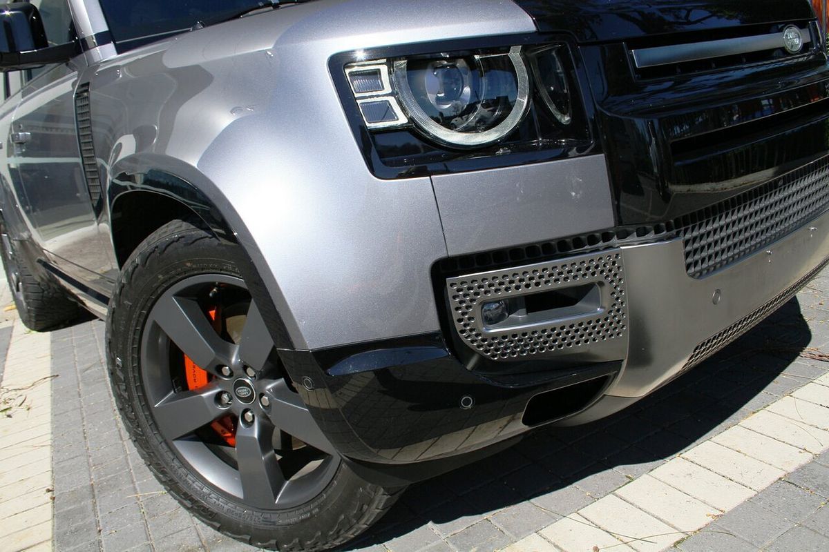 2021 Land Rover Defender 110 D300 X L663