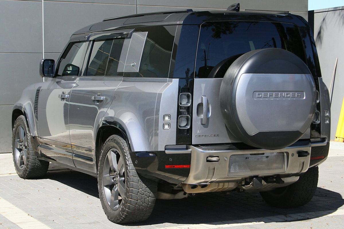 2021 Land Rover Defender 110 D300 X L663