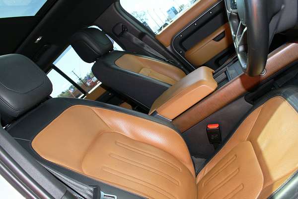 2021 Land Rover Defender 110 D300 X L663