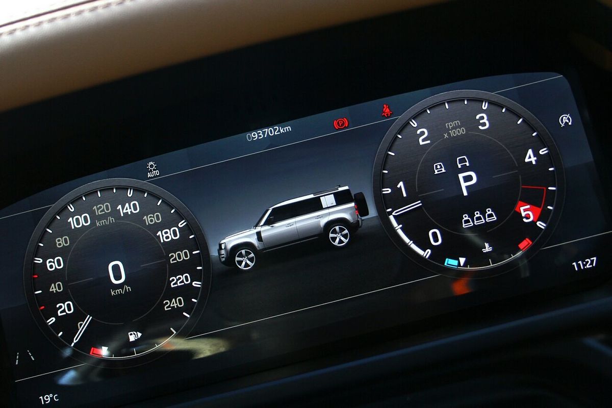2021 Land Rover Defender 110 D300 X L663