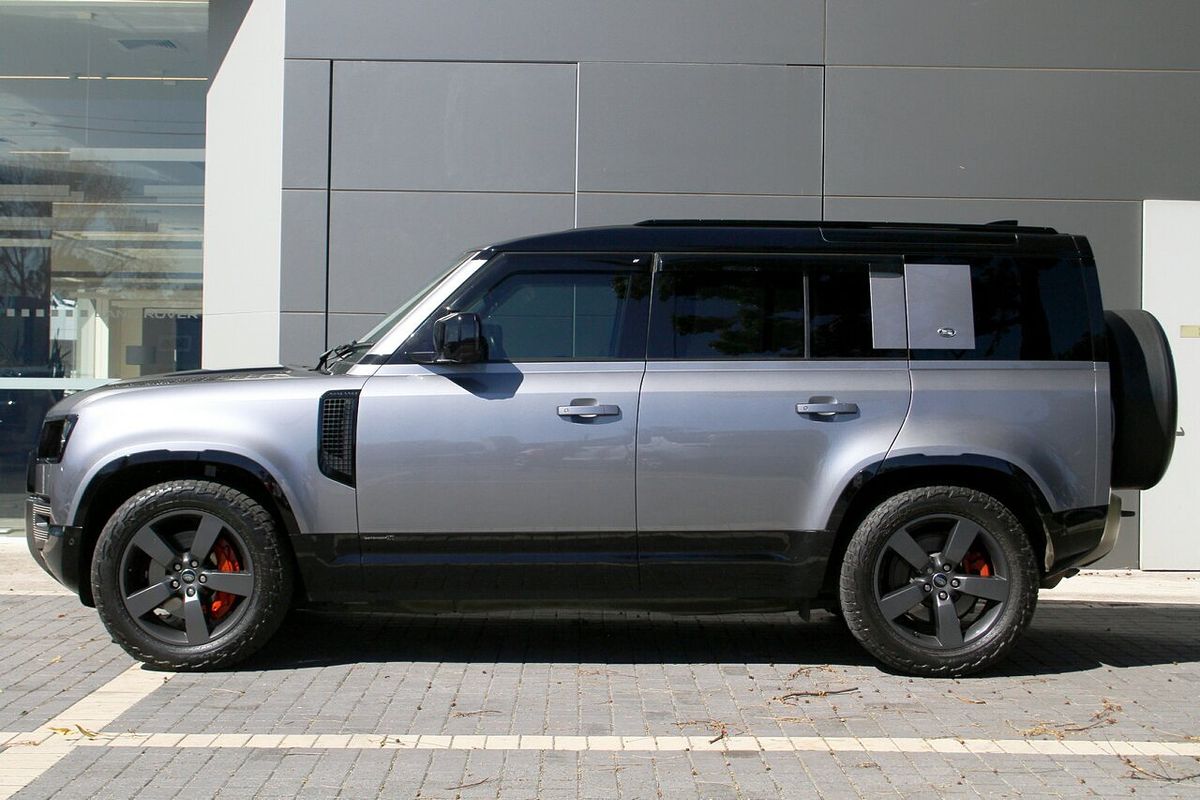 2021 Land Rover Defender 110 D300 X L663
