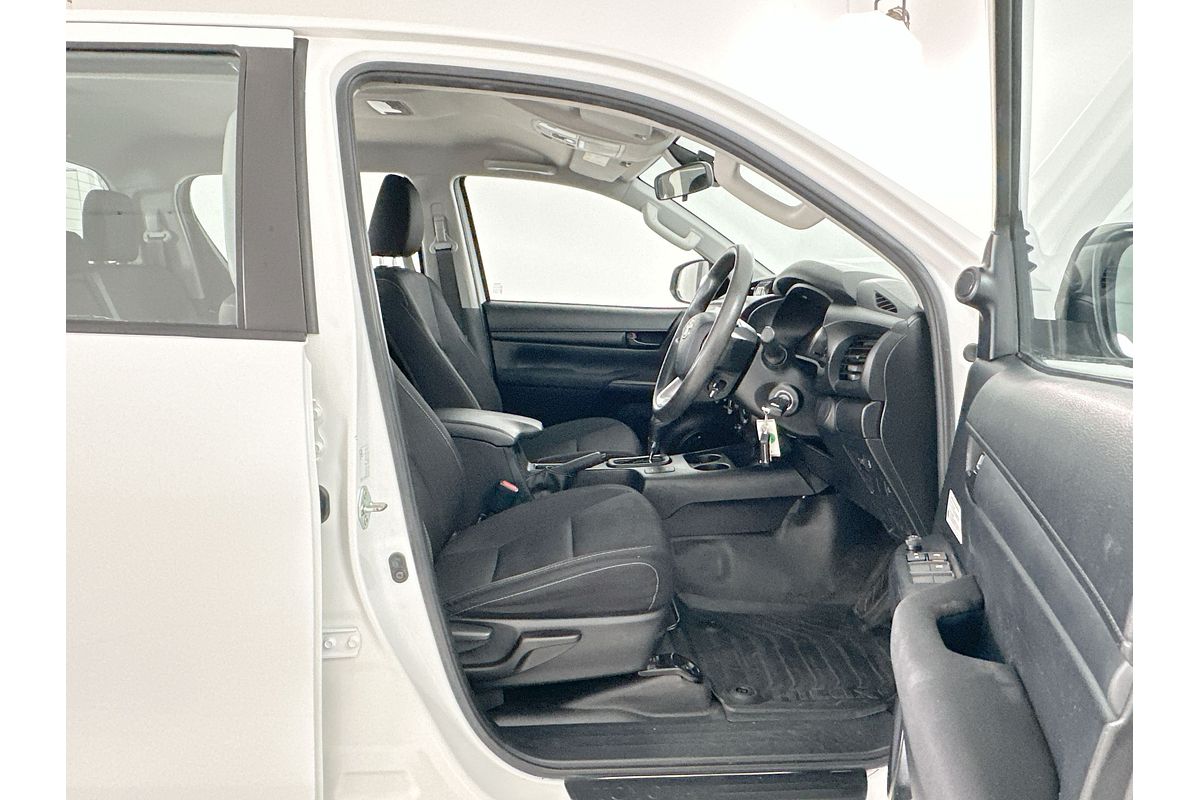2021 Toyota Hilux SR GUN126R 4X4