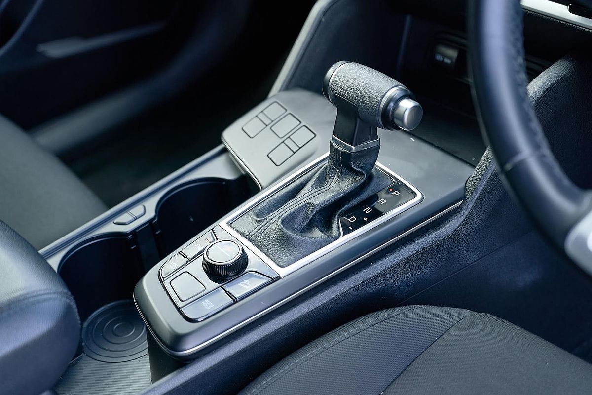 2022 Kia Sportage S NQ5