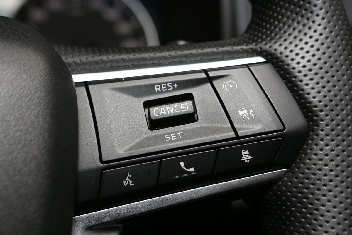 2024 Mitsubishi Outlander LS ZM