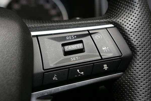 2024 Mitsubishi Outlander LS ZM