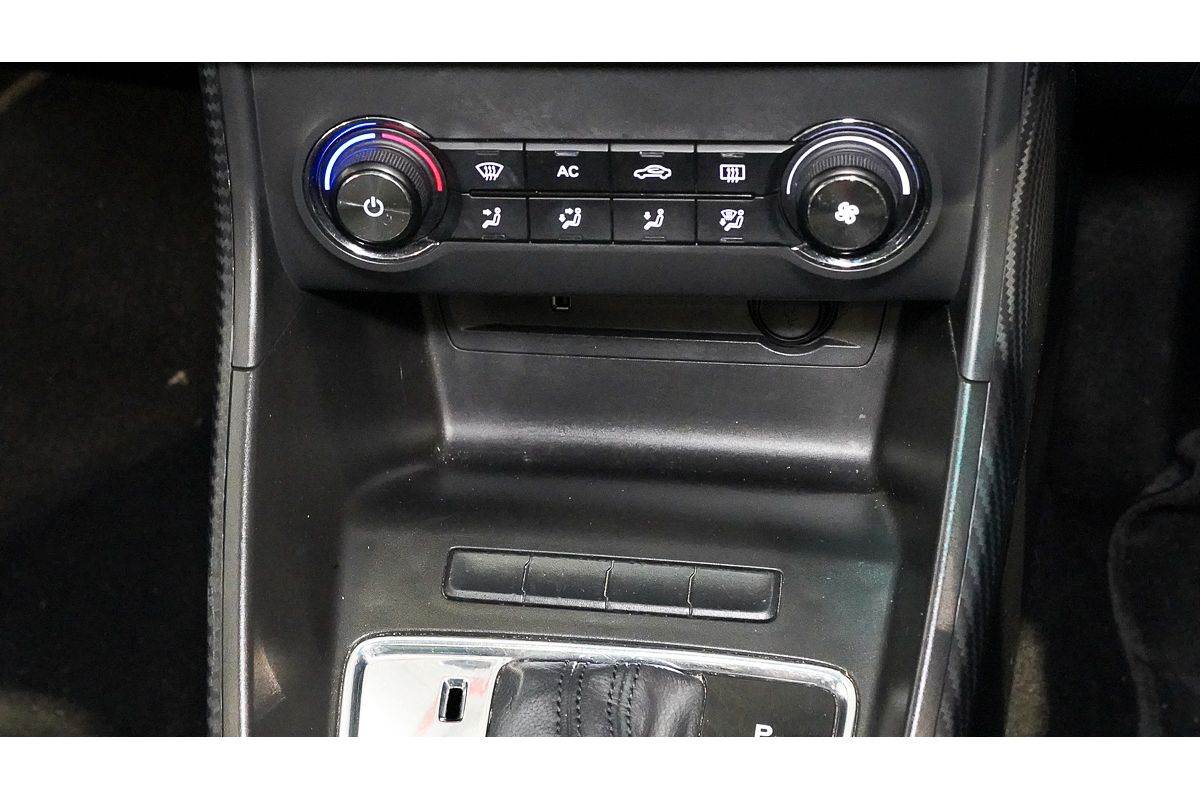 2019 MG ZS Essence AZS1