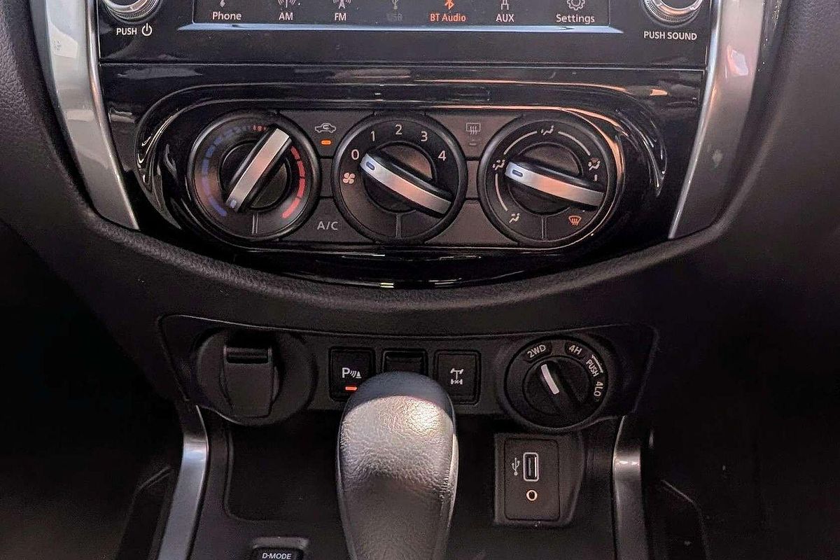 2024 Nissan Navara ST D23 4X4