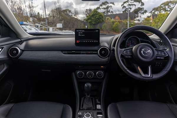 2024 Mazda CX-3 G20 Akari DK