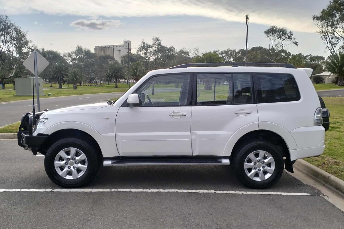 2014 Mitsubishi Pajero GLX-R NW