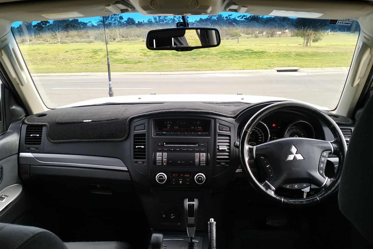 2014 Mitsubishi Pajero GLX-R NW