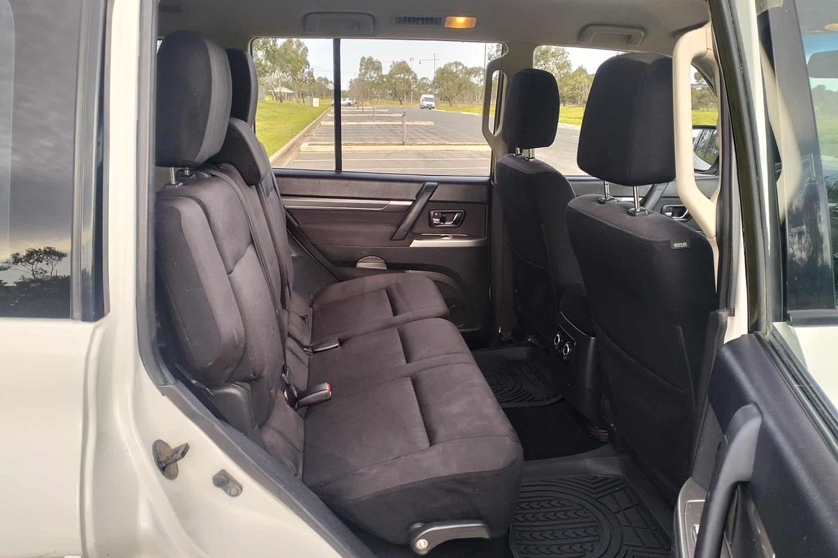 2014 Mitsubishi Pajero GLX-R NW