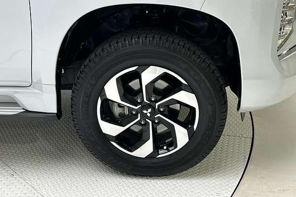 2024 Mitsubishi Pajero Sport GLS QG