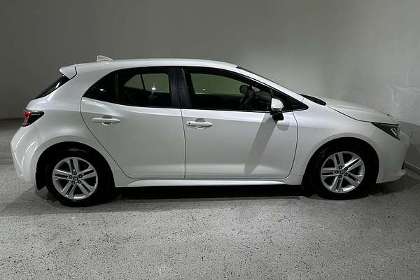2018 Toyota Corolla Ascent Sport MZEA12R