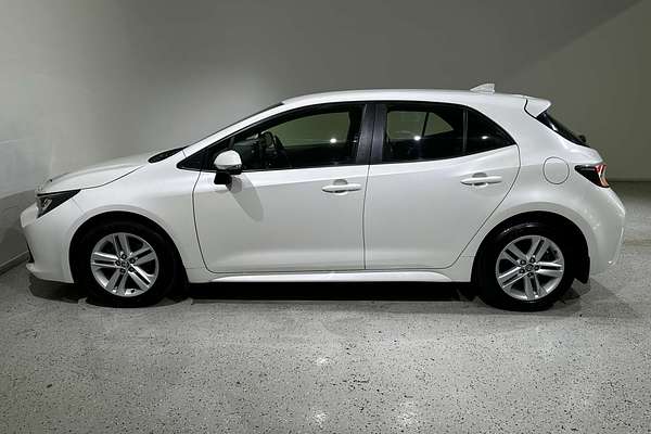 2018 Toyota Corolla Ascent Sport MZEA12R