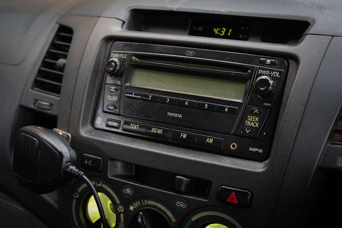 2009 Toyota Hilux SR GGN25R 4X4