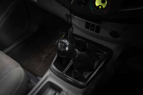 2009 Toyota Hilux SR GGN25R 4X4