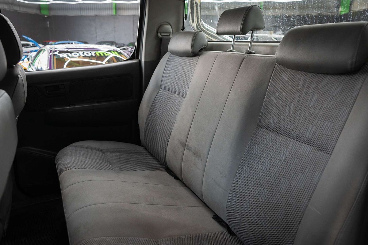 2009 Toyota Hilux SR GGN25R 4X4