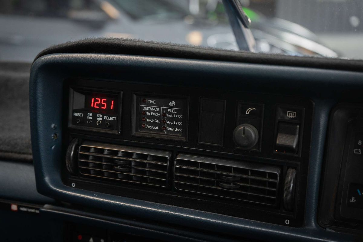 1983 Holden Commodore SLE VH