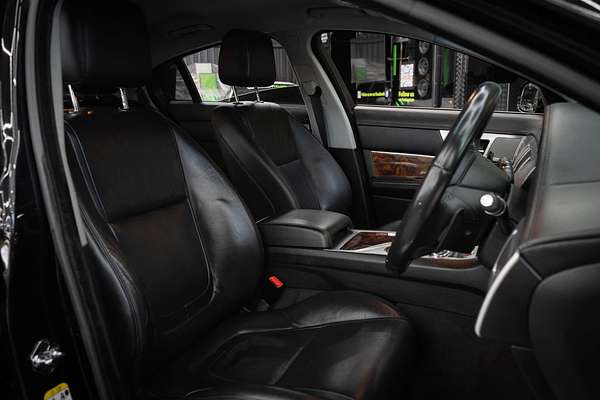 2012 Jaguar XF Luxury X250