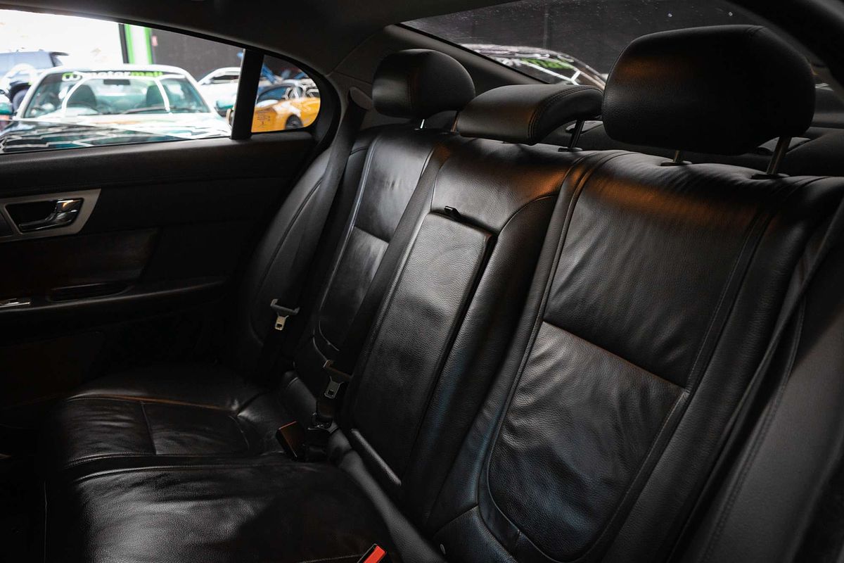 2012 Jaguar XF Luxury X250