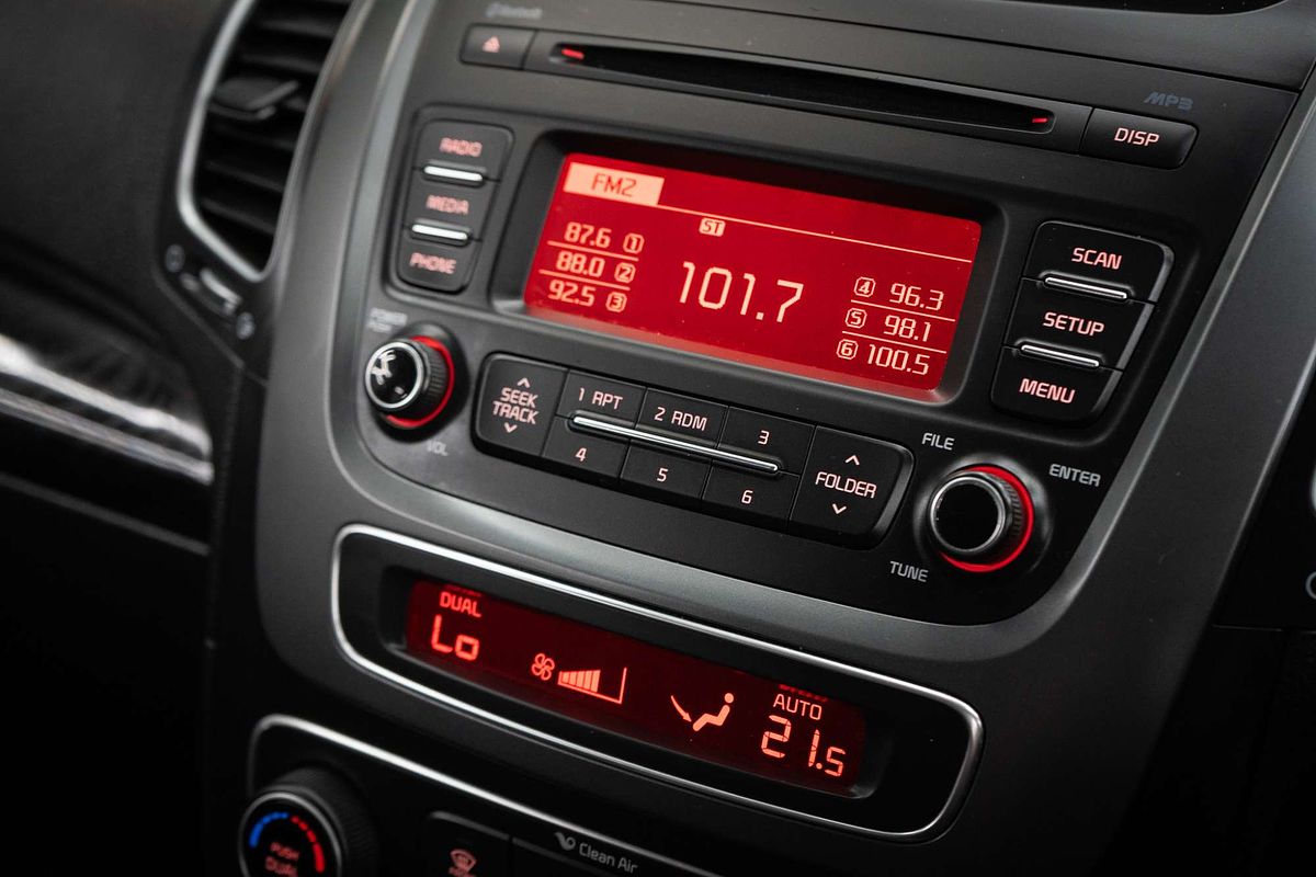 2013 Kia Sorento SLi XM