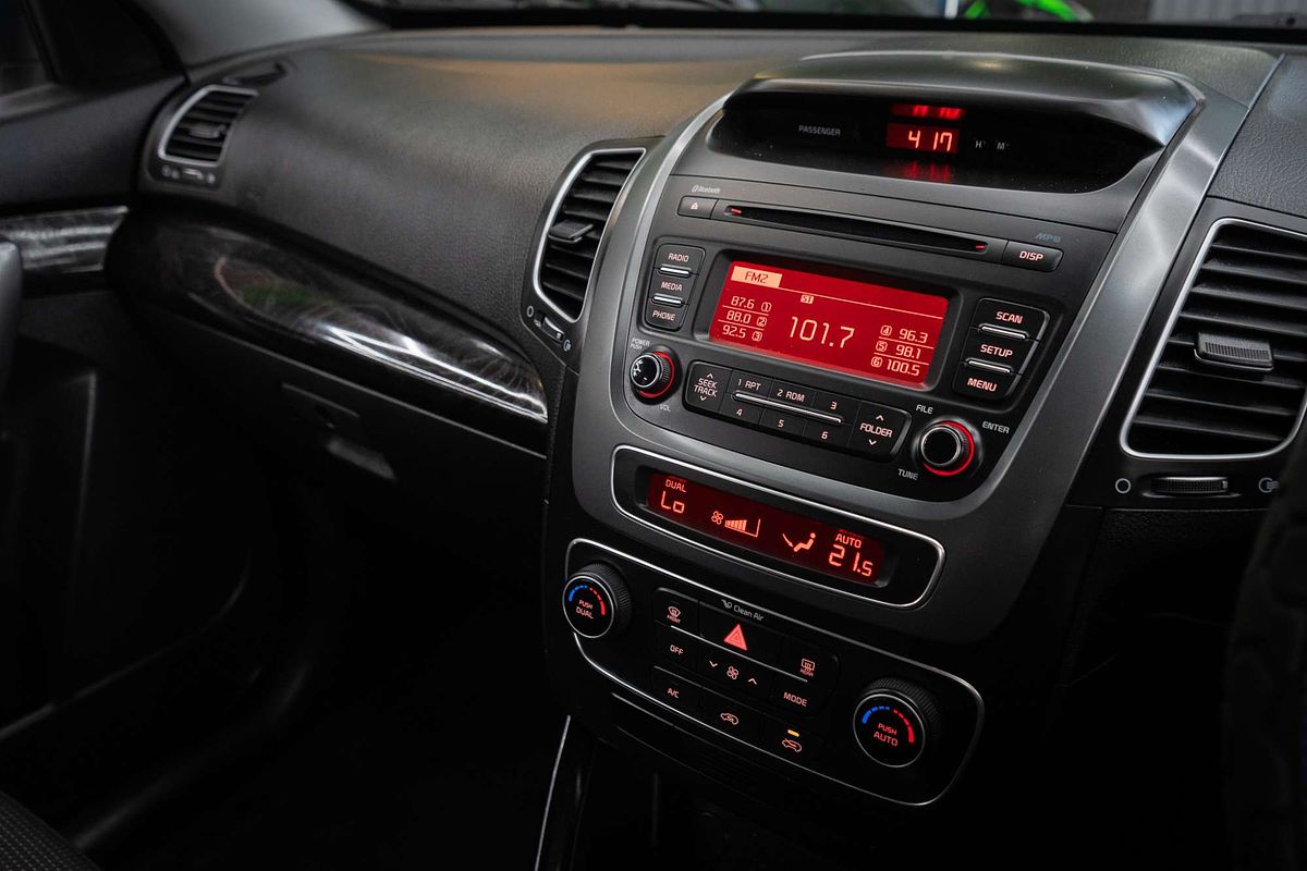 2013 Kia Sorento SLi XM