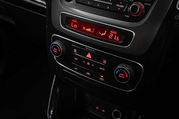2013 Kia Sorento SLi XM