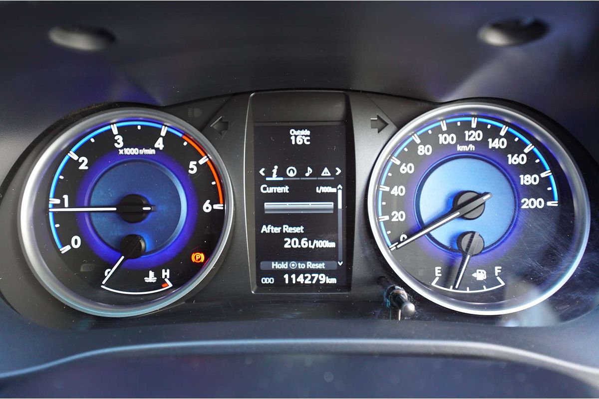 2016 Toyota Hilux SR5 GUN126R 4X4
