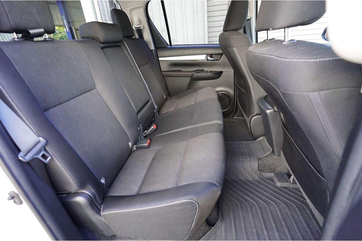 2016 Toyota Hilux SR5 GUN126R 4X4
