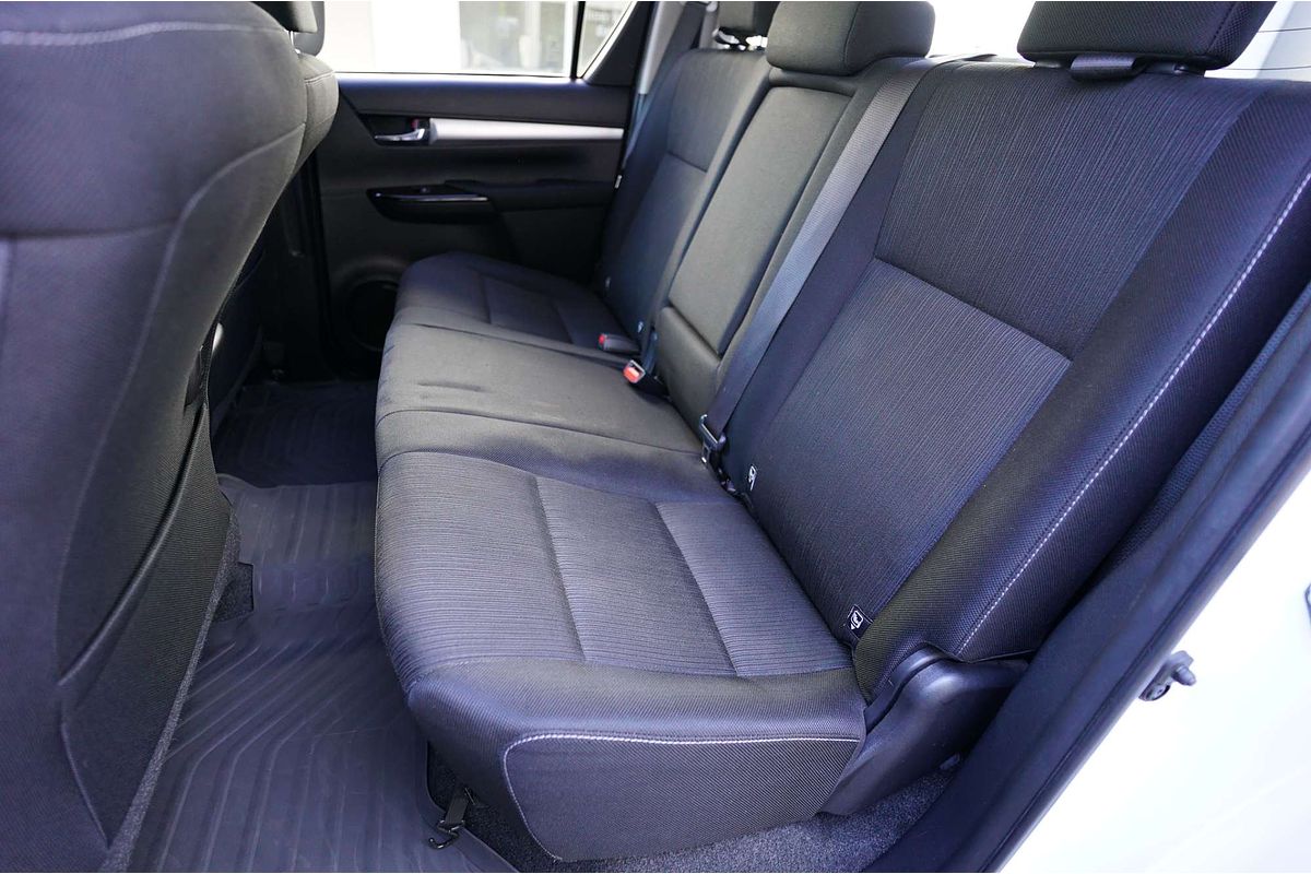 2016 Toyota Hilux SR5 GUN126R 4X4