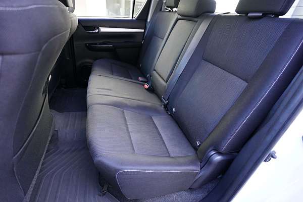 2016 Toyota Hilux SR5 GUN126R 4X4
