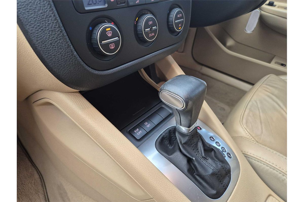 2008 Volkswagen Jetta Turbo 1KM