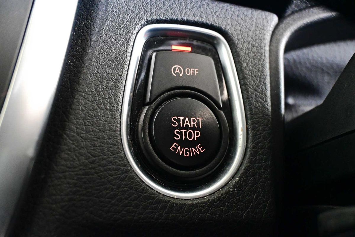 2015 BMW 3 Series 320i F30