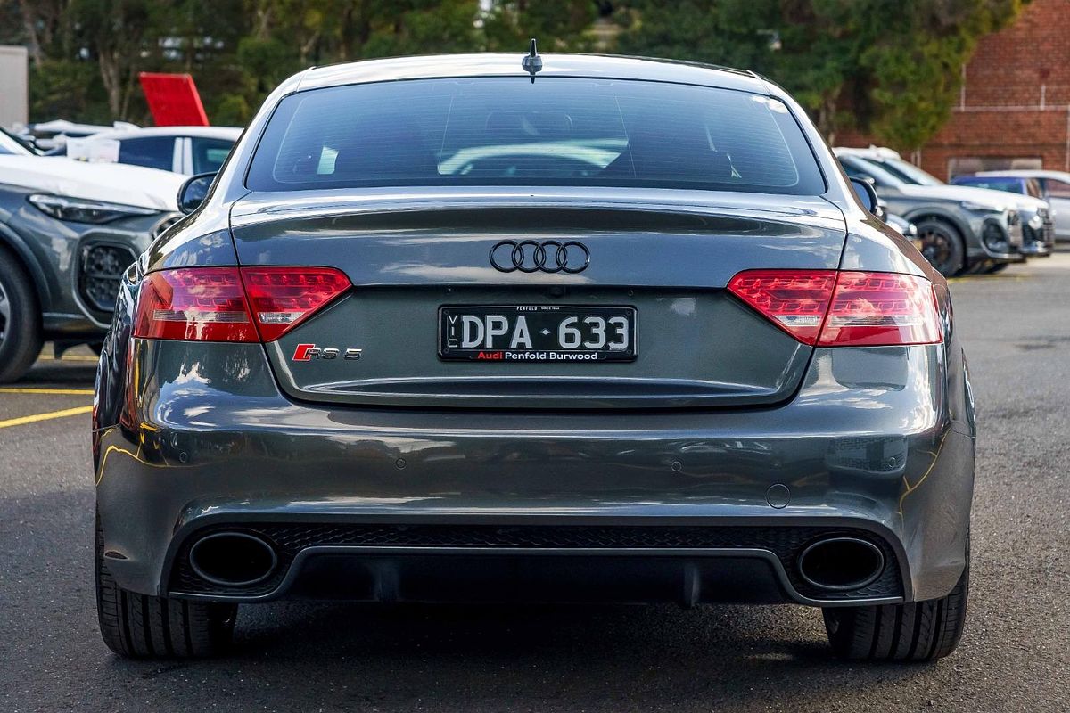 2010 Audi RS5 8T