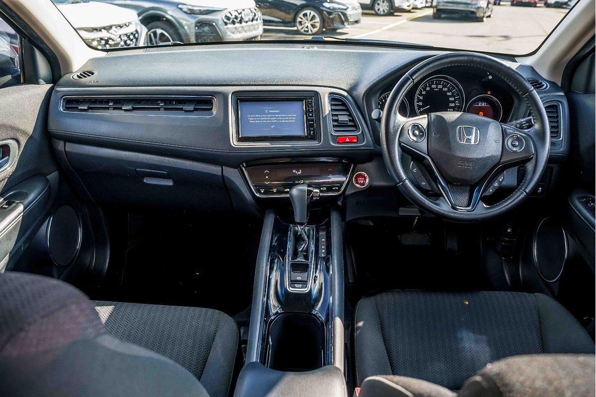 2017 Honda HR-V VTi-S
