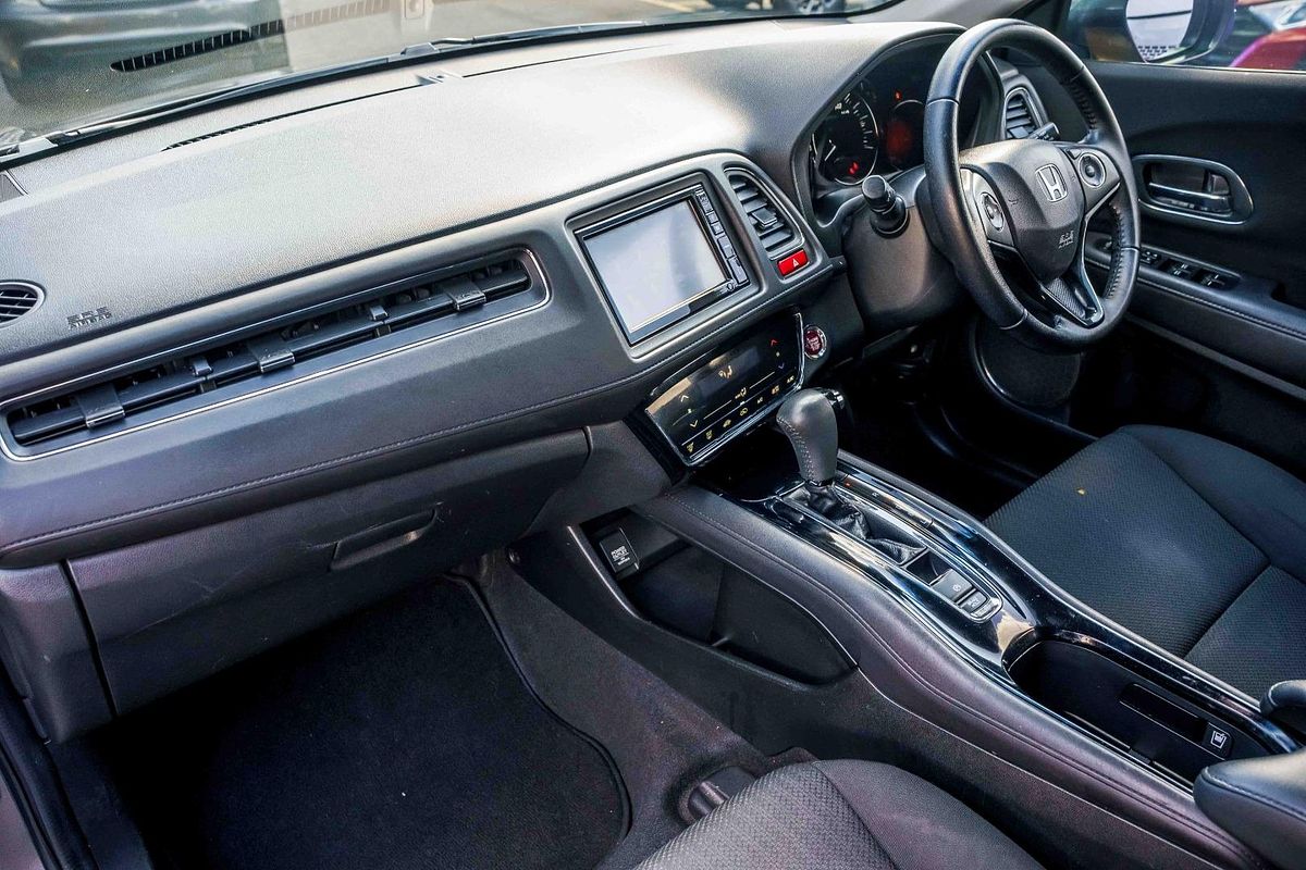 2017 Honda HR-V VTi-S