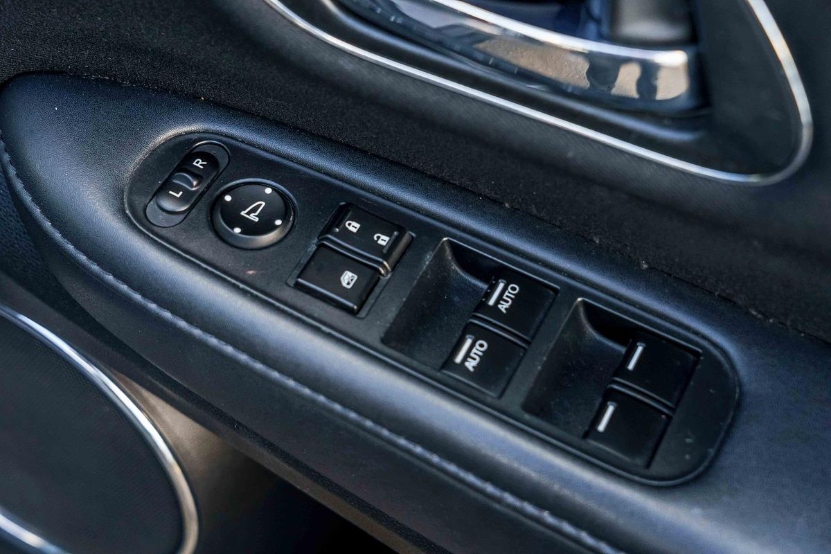 2017 Honda HR-V VTi-S