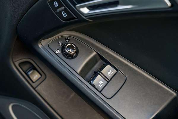 2010 Audi RS5 8T