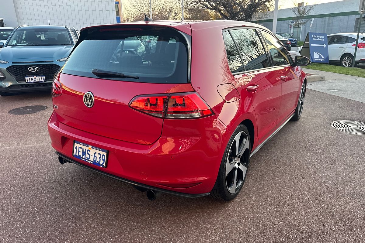 2014 Volkswagen Golf GTI 7