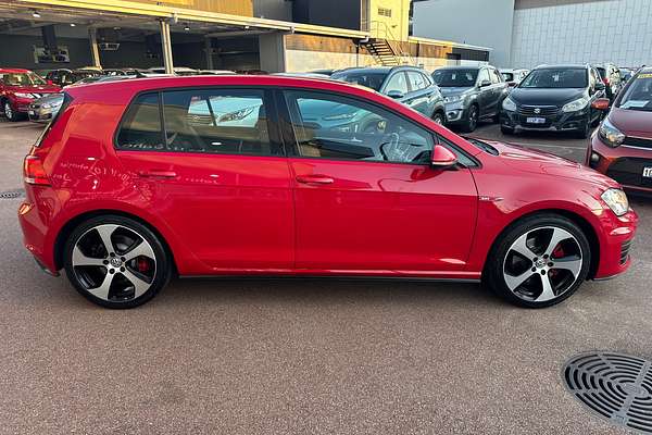 2014 Volkswagen Golf GTI 7