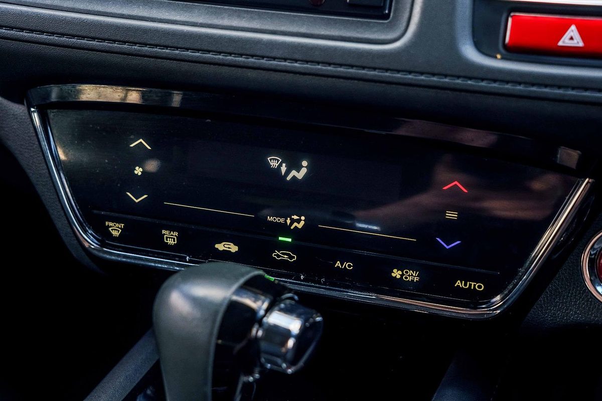 2017 Honda HR-V VTi-S