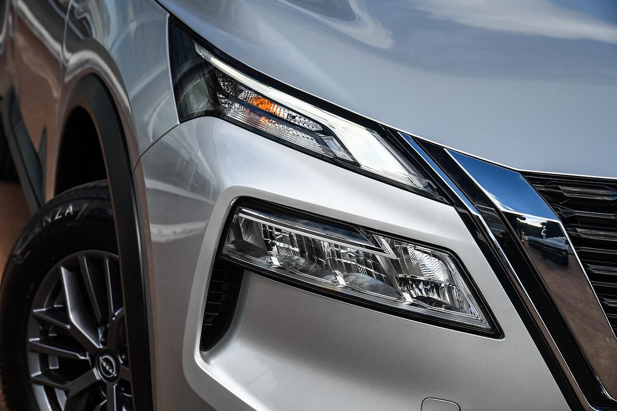 2024 Nissan X-TRAIL ST T33