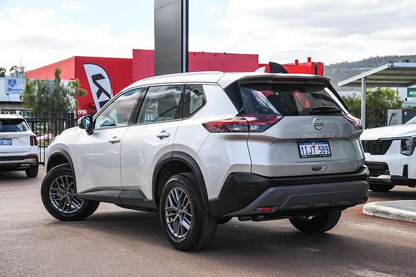 2024 Nissan X-TRAIL ST T33