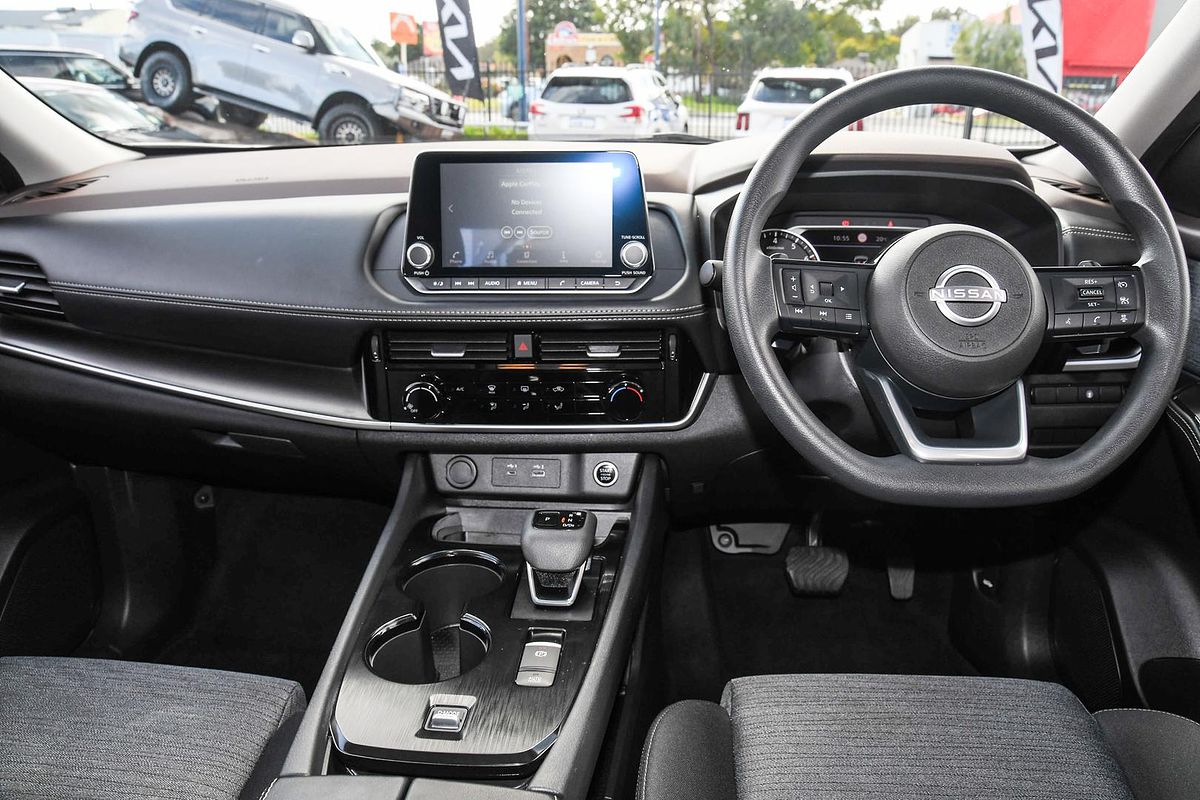 2024 Nissan X-TRAIL ST T33